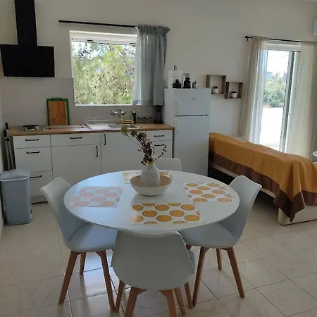 Eva's Place *
